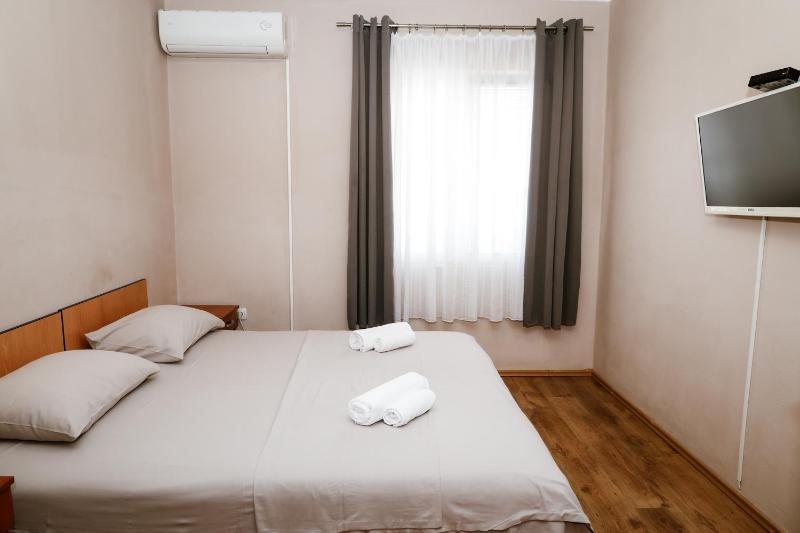 Double or Twin Room with Shared Bathroom image 2
