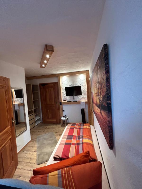 Single Room image 4