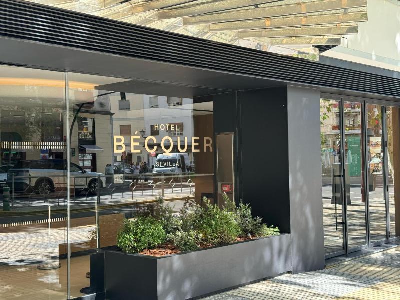 Hotel Bécquer - image 11