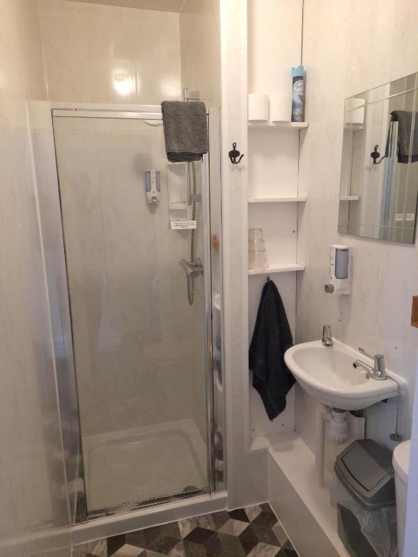 Triple Room image 4