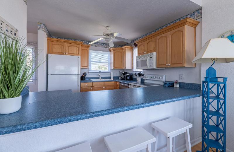 Seas The Day - Corolla Sea Loft Village Condo 65 Yards to Beach Pool Tennis - image 26