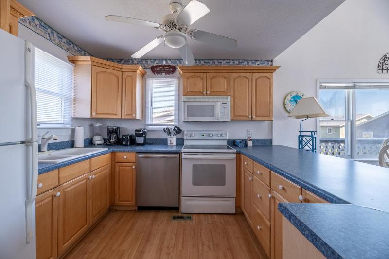 Seas The Day - Corolla Sea Loft Village Condo 65 Yards to Beach Pool Tennis - image 25