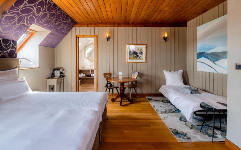 Deluxe Double Room image 1