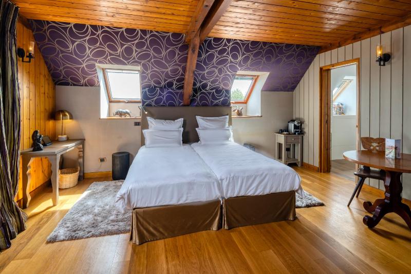 Deluxe Double Room image 2