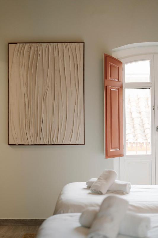 Double or Twin Room with Balcony image 4