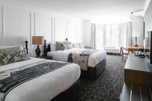 Queen Room with Two Queen Beds image 2