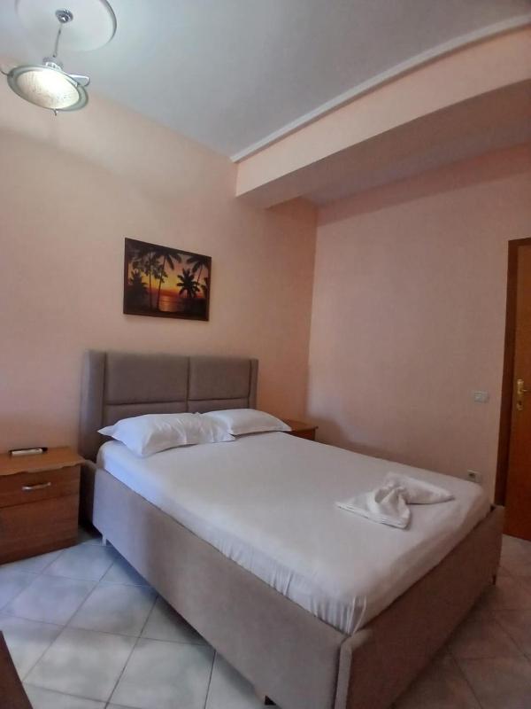 Standard Double Room image 2