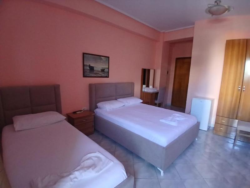 Triple Room image 3
