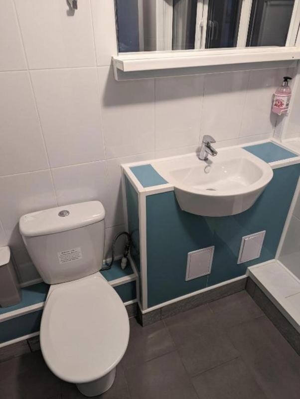 Double Room with Sea View image 4