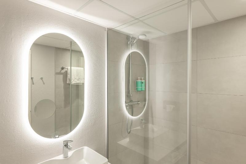 Standard Double Room with Sofa image 2