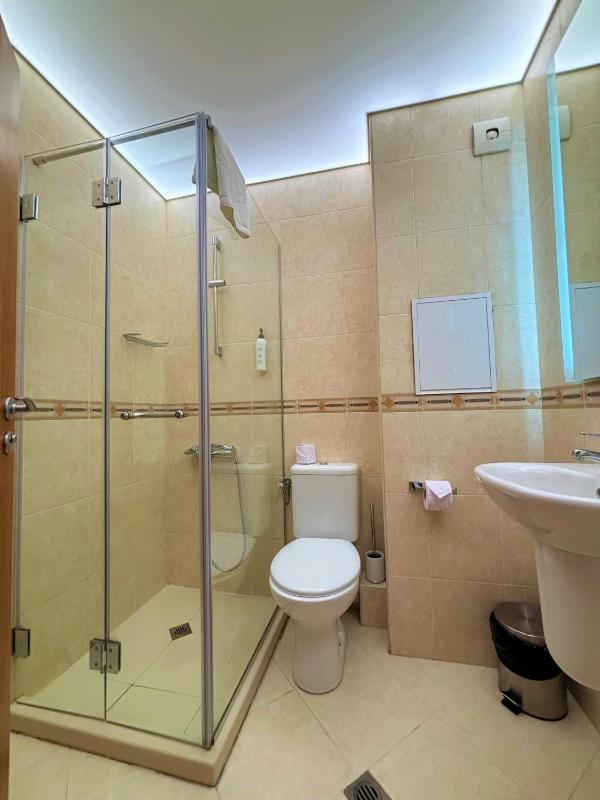 Superior Apartment image 2