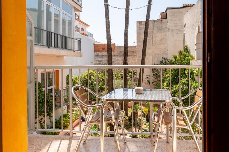 Double or Twin Room with Garden View image 3