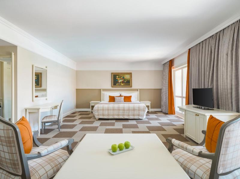 Suite image 3