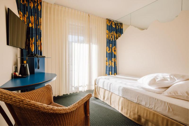 Single Room image 1