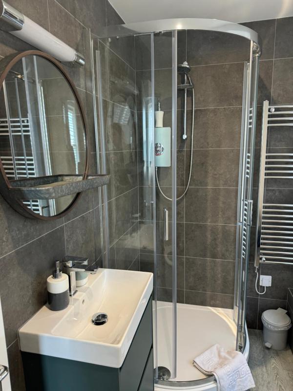 Twin Room with Sea View image 3