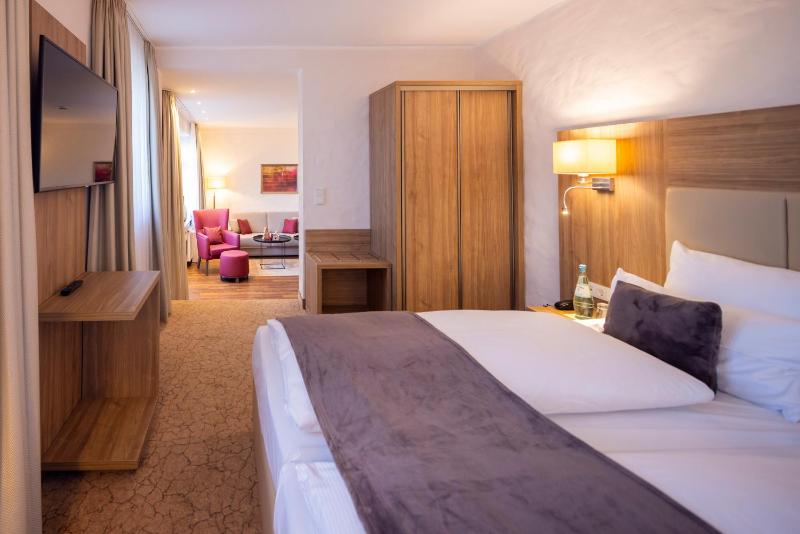 Junior Suite image 4