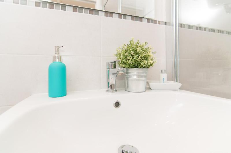 Family Double Room image 2