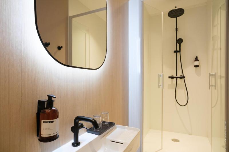 Classic Double Room image 1