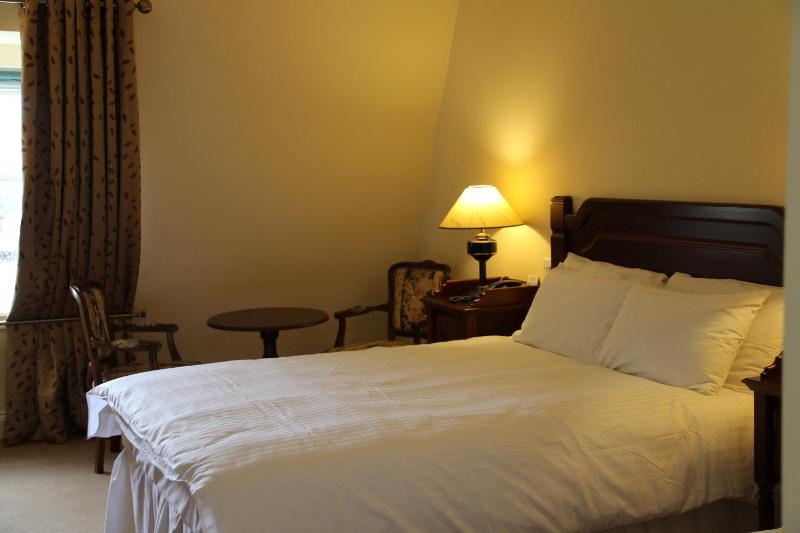Small Double Room image 2