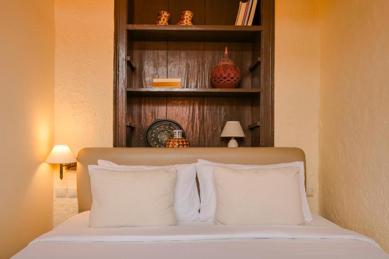 Double Room for Single Use image 4