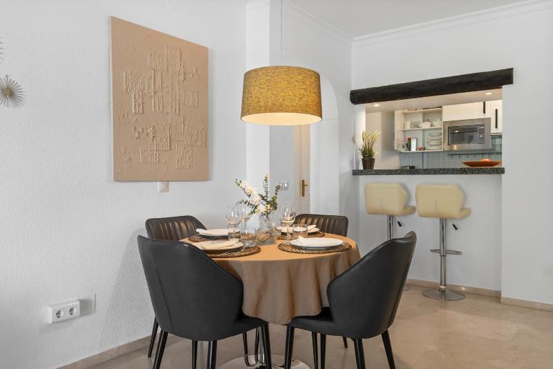 Cozy apartment with pool by Costarentals - Ref 153 - image 19