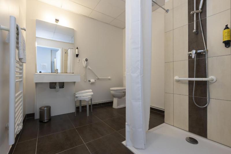 Standard Studio (2 Adults) image 2