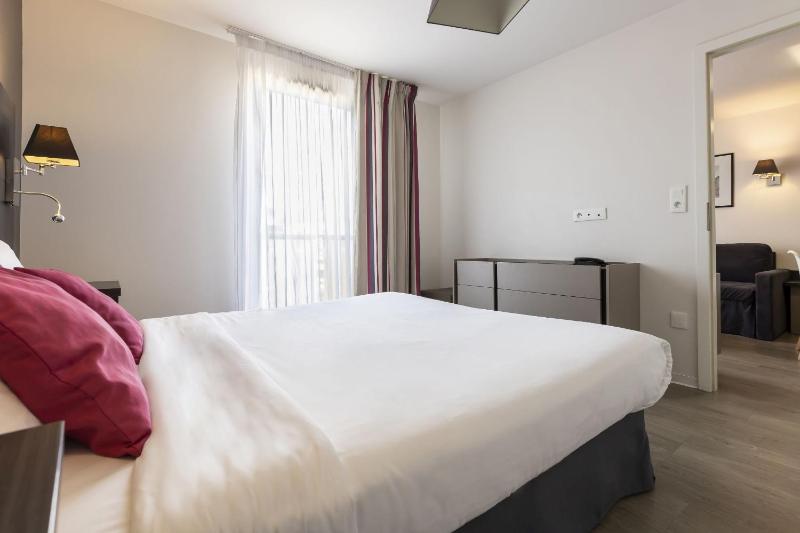 One-Bedroom Apartment (4 Adults) image 1
