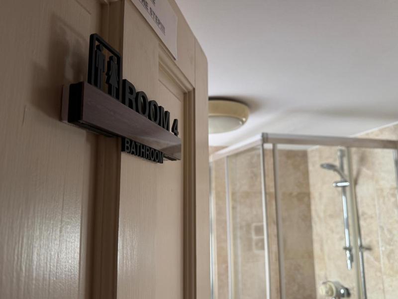 Double Room with Private External Bathroom image 4
