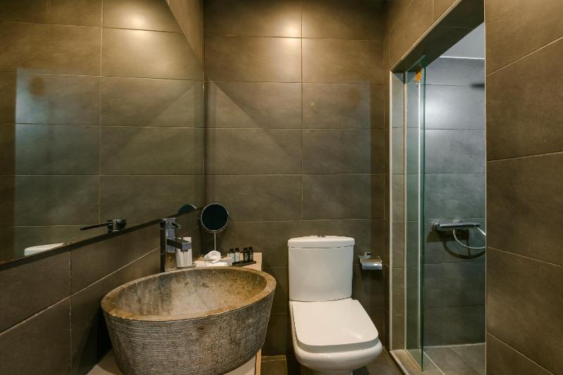 Double Room with Sea View image 3