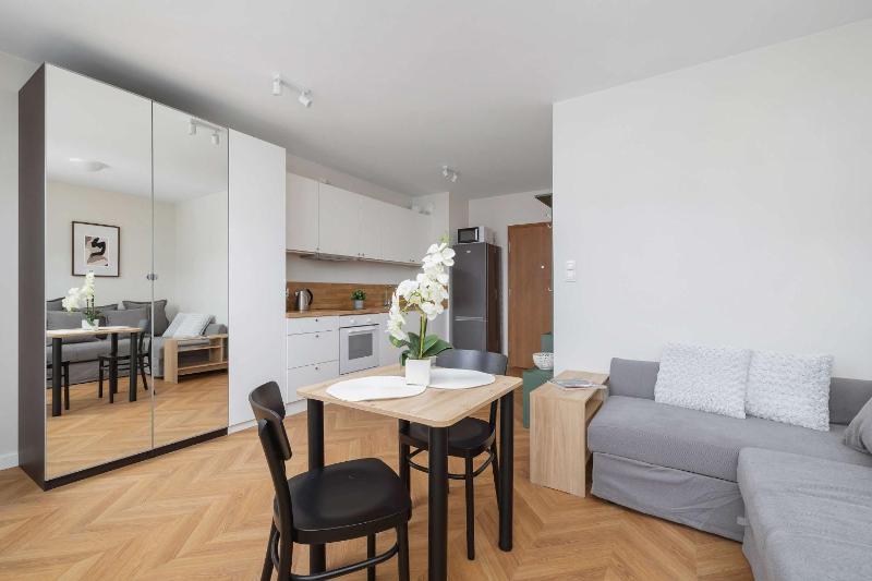 Exceptional Studio in Katowice with Parking by Noclegi Renters - image 13