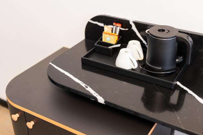 Classic Room With Two Single Beds image 2