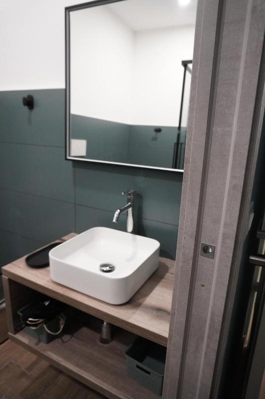 ROOMS 18A - image 9