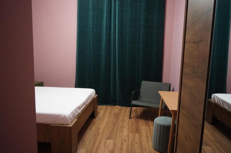 ROOMS 18A - image 2
