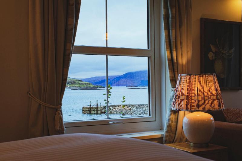 Double Room with Sea View image 3