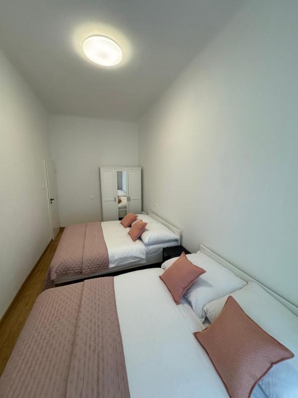 One-Bedroom Superior Apartment image 4