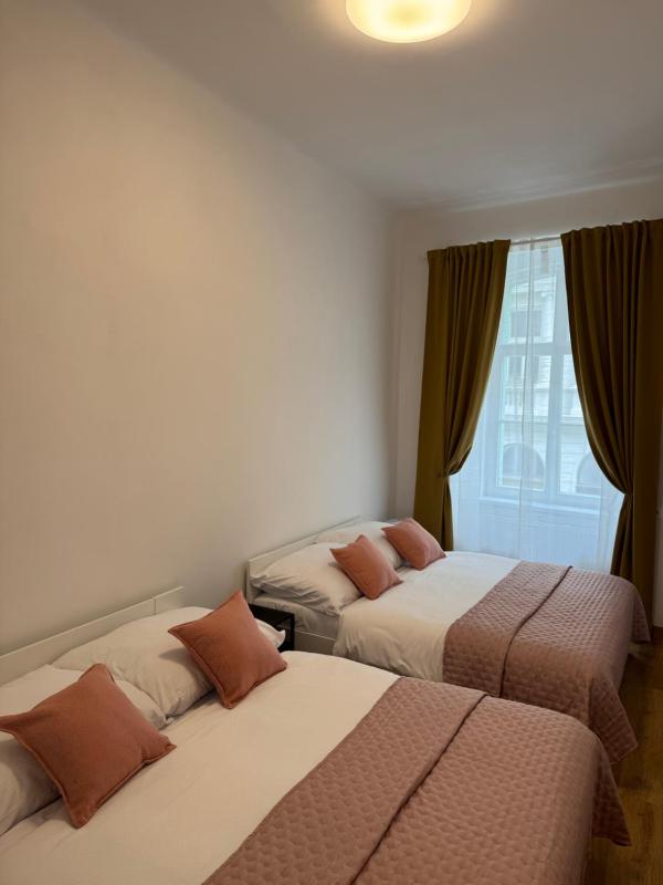 One-Bedroom Superior Apartment image 3