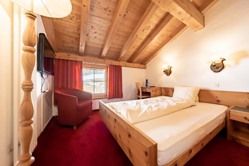 Standard Double Room image 1