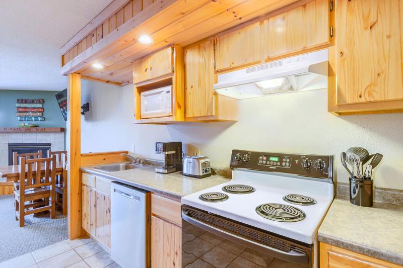 One-Bedroom Suite image 3