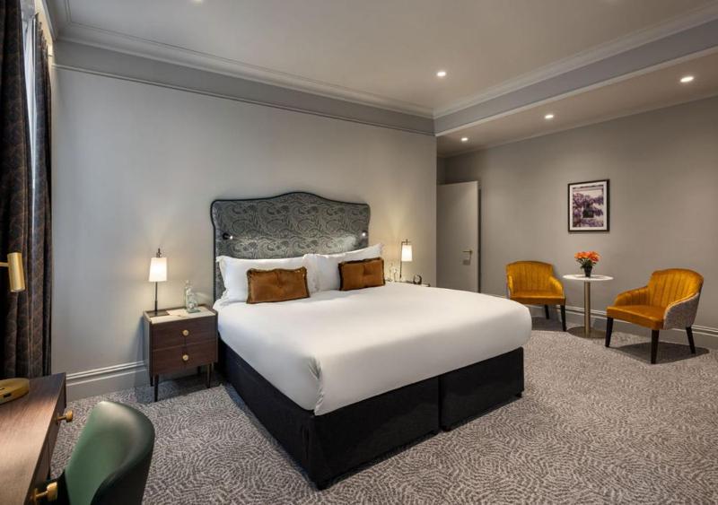 Classic Master Suite image 4