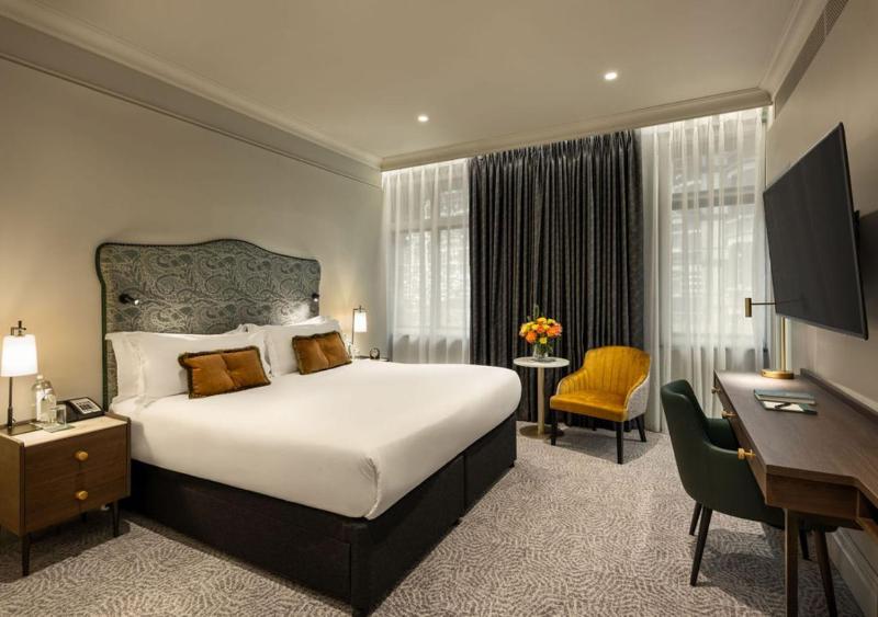 Classic King Room image 4
