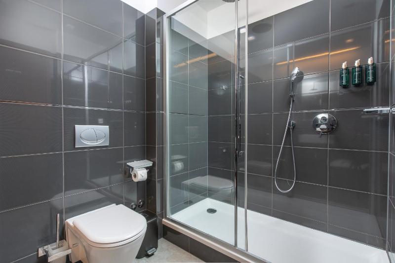 Superior Double Room image 4