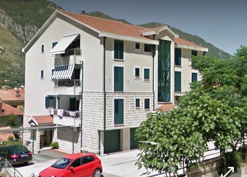 Megy Apartment with parking and sea view - image 8