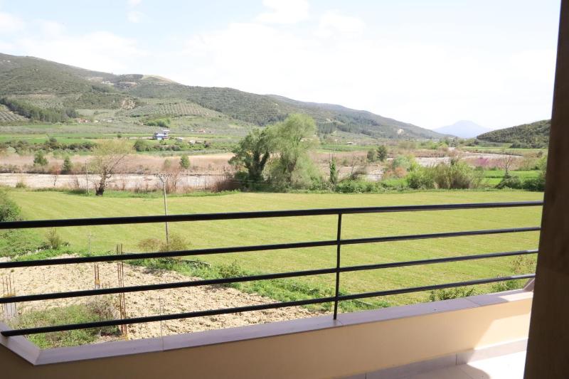 Guest House Vila Mulliri Gjeroven - image 16