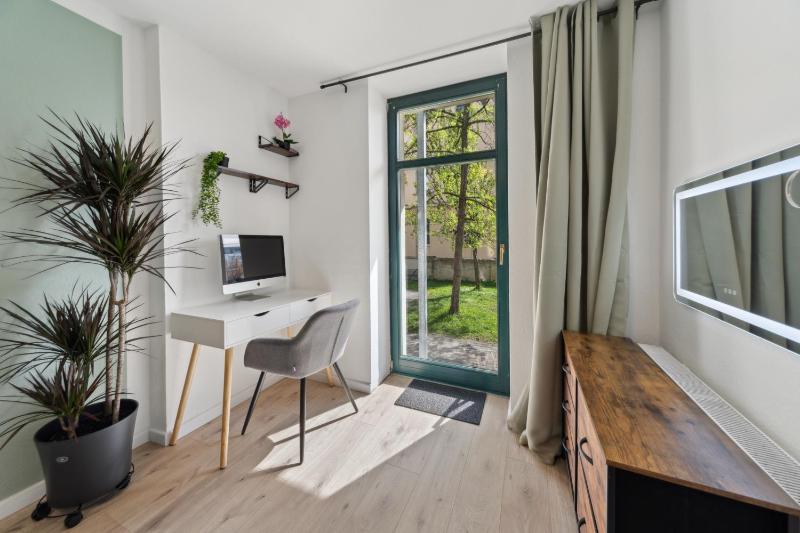 DresdenStay gemütlich und modern mit Kamin und PS4 - image 5