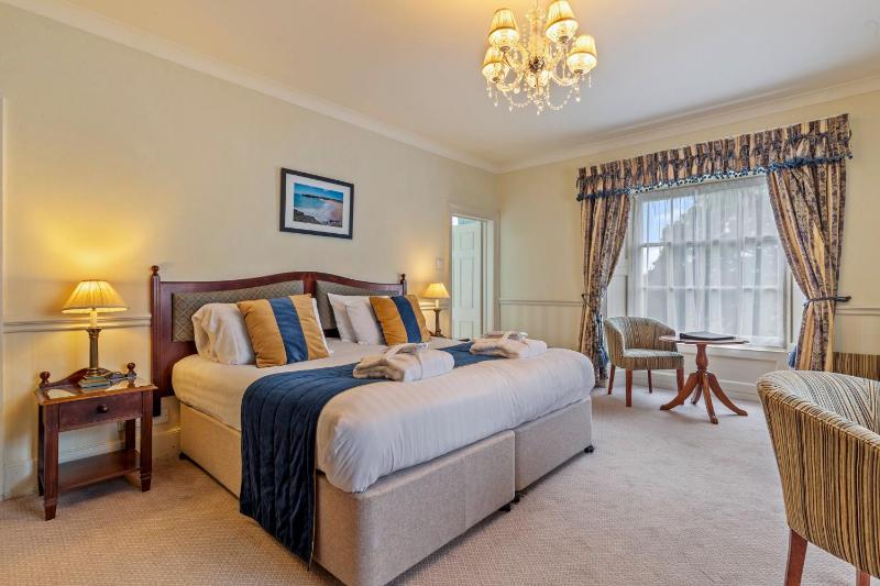Deluxe Double Room with Double Bed - Non-Smoking image 1
