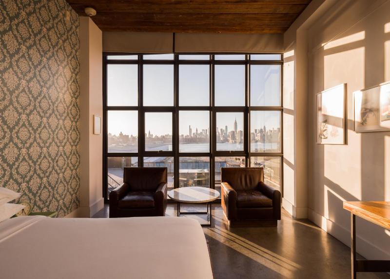 Manhattan View King Room image 1