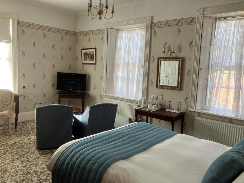 Superior Double Room image 4