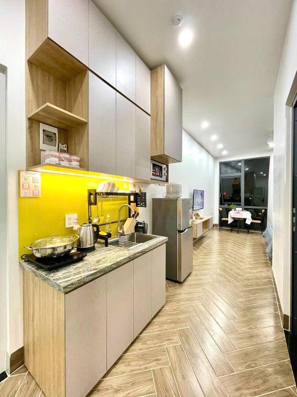 Modern Studio With City View And Kitchen - image 17