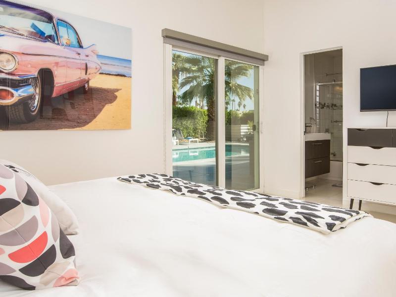 Four-Bedroom Holiday Home image 3