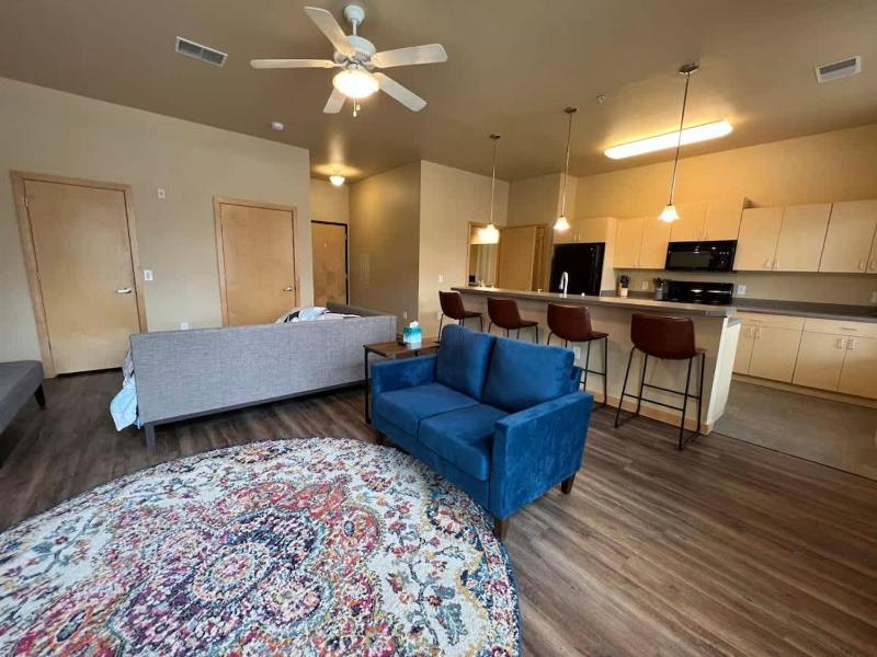 One-Bedroom Apartment image 1